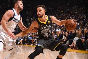 达拉斯独行侠内部会议纪要流出：今晨迎来里程碑；欧冠使命明确；赛程密集仍需轮换(达拉斯独行侠欧文)