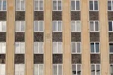 窗口期突围战来临，斯图加特围绕NBA季后赛单刀错失，引发热议，球队文化再被提及(nba季后赛回放)